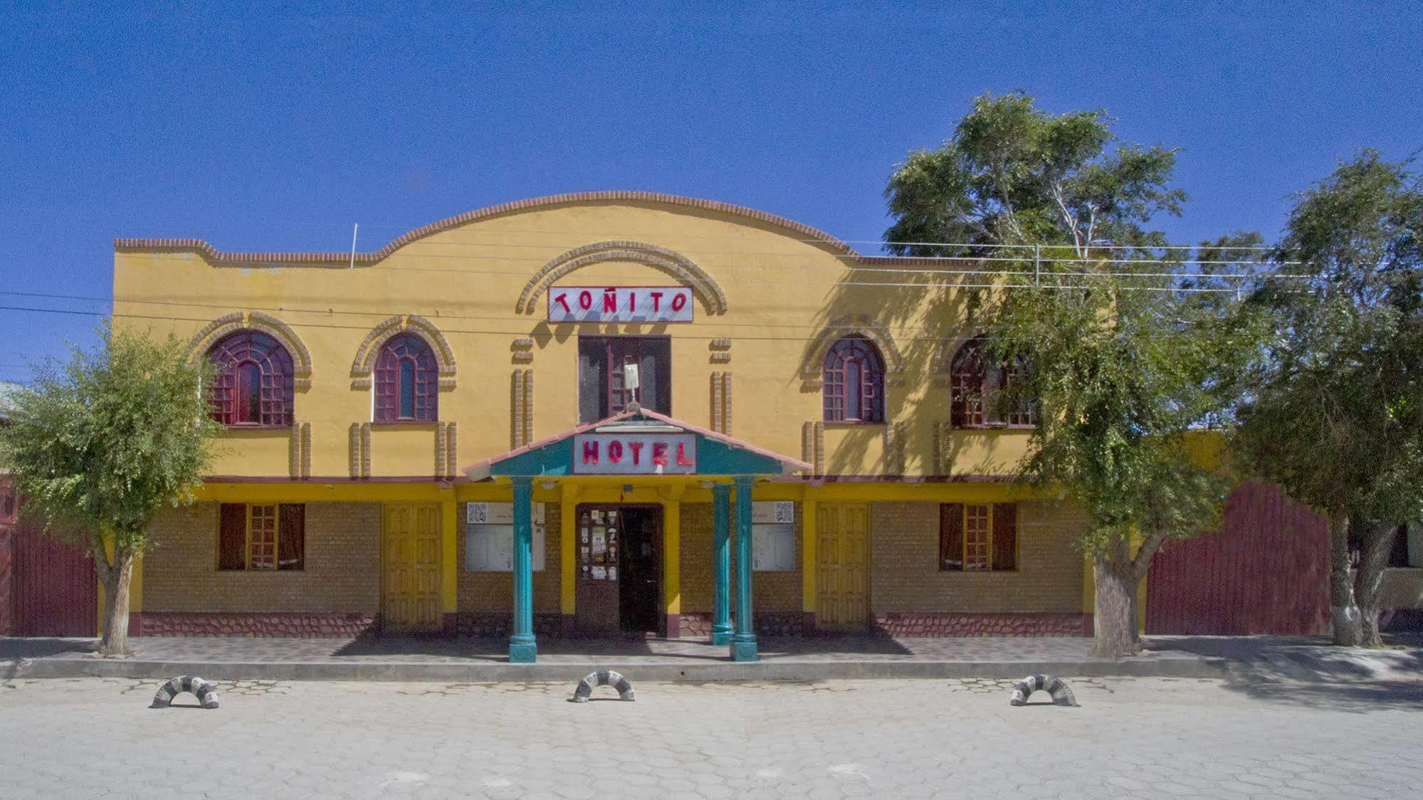 Tonito Hotel Уюні Екстер'єр фото